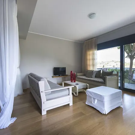 Tessi's House By Luxlikehome